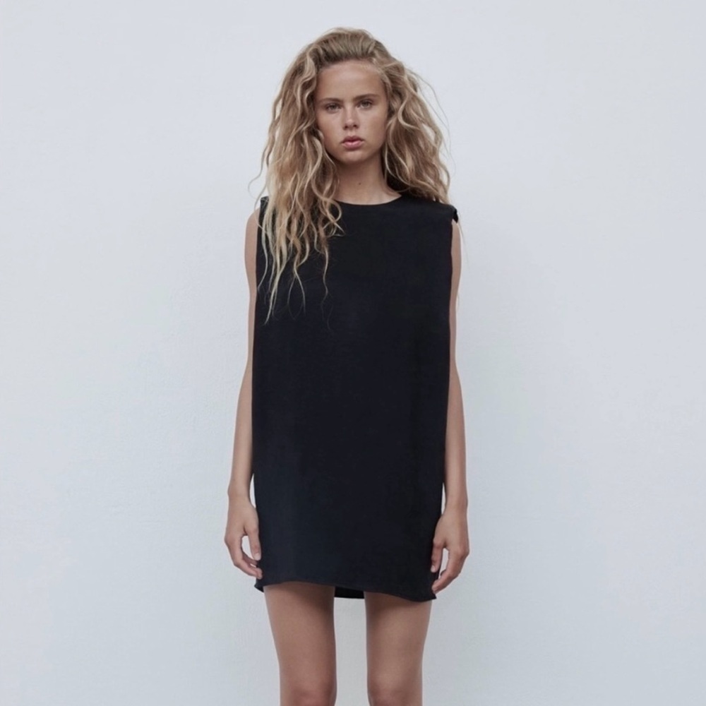 NWT Zara Puff Padded Shoulders Keyhole Back Shift Dress Small